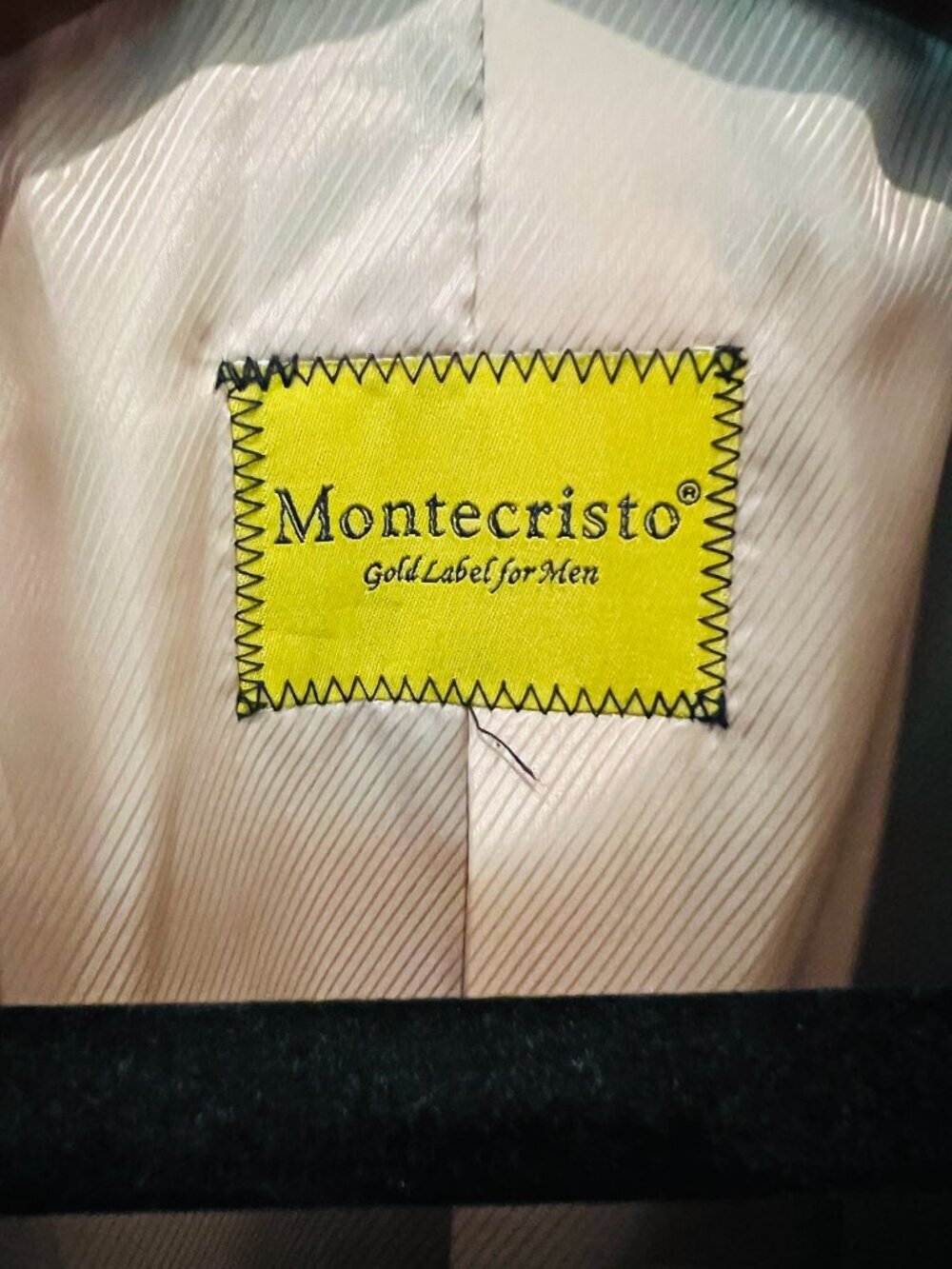 Vintage Montecristo Camel Wool Cashmere Blend Overcoat Coat Jacket Size 40 R - Picture 6 of 16